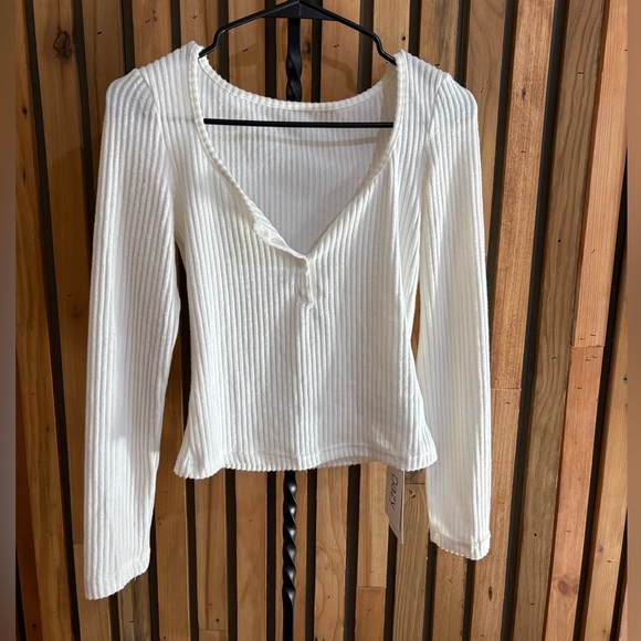 Dazy White Sweater - Picture 1 of 3